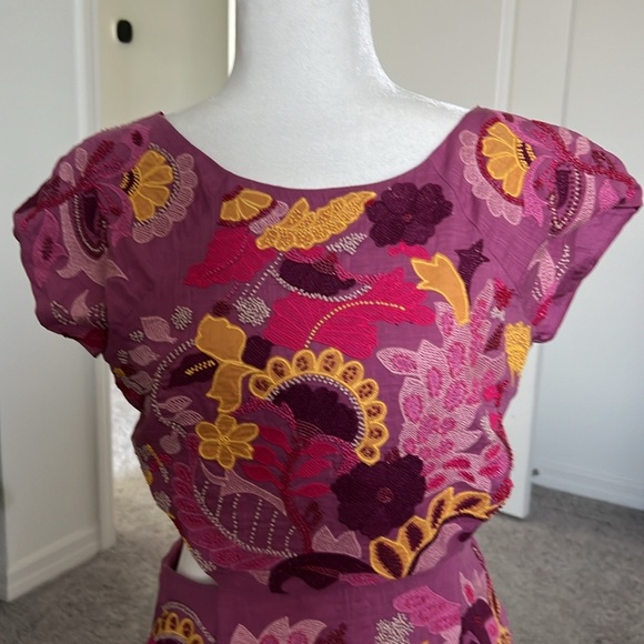 NWT Maeve from Anthropologie Pink/ Purple Embroidered Dress - 8 - Picture 4 of 9